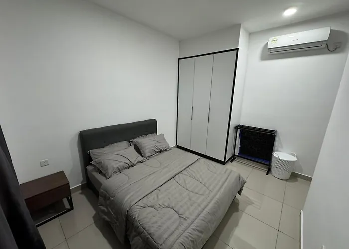 Qila Homestay At Desaru Utama