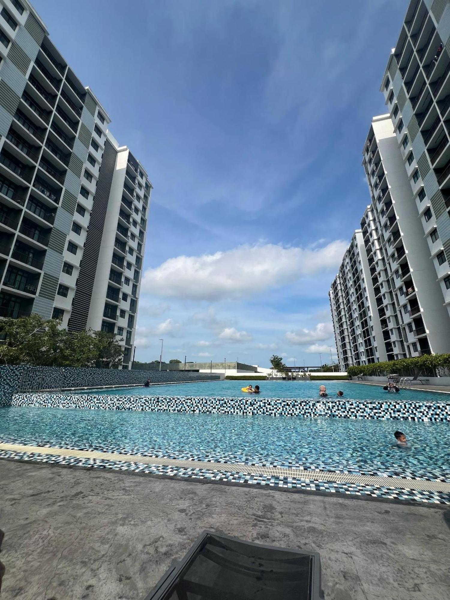 Qila At Desaru Utama Apartment Bandar Penawar